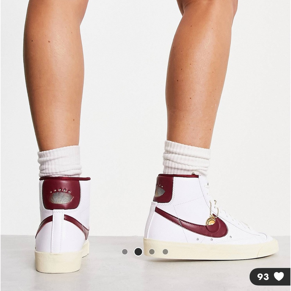 EUC NIKE BLAZER ‘77 MID